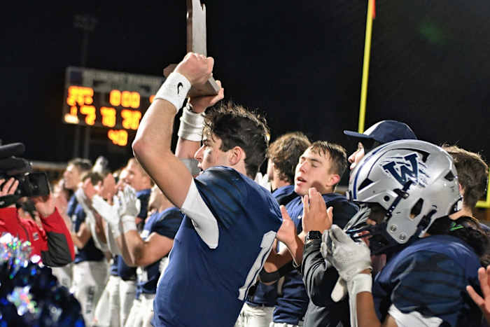 a Wilsonville Mountain View 5A Oregon football final November 24 2023 Leon Neuschwander 93